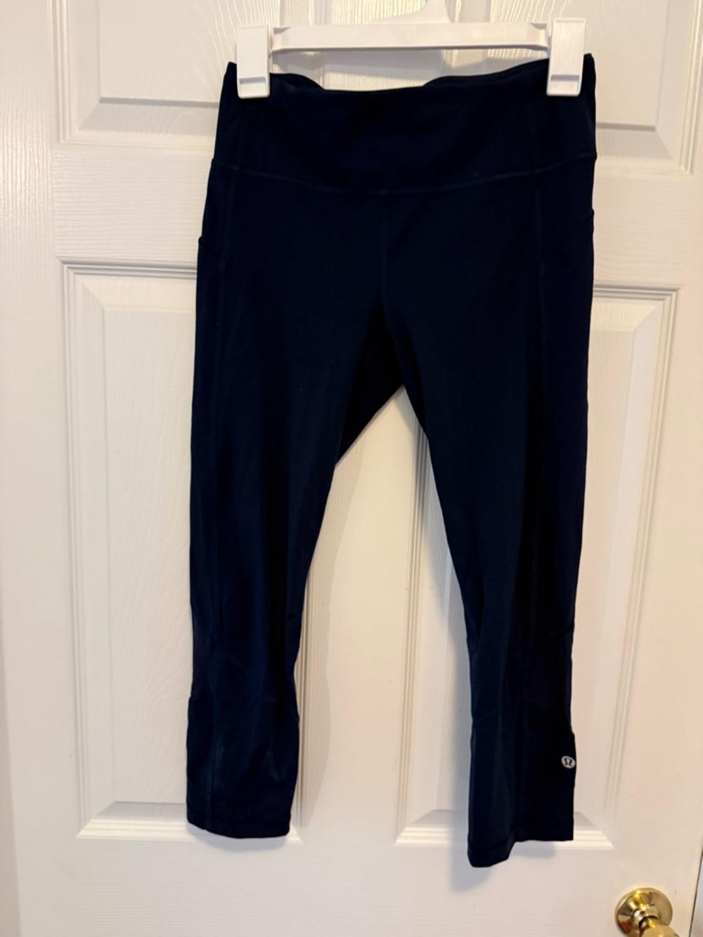 Navy Blue Lululemon Crop Leggings